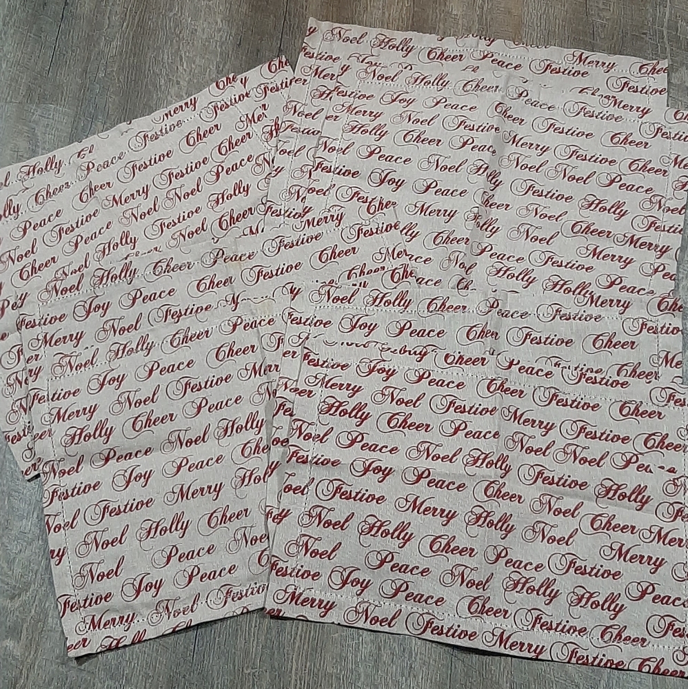 Harman Set of 8 Holiday Christmas Placemats 100% Cotton Like New 18 1/2" x 14"